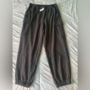 Aerie Traveler Waffle Cargo Jogger- Charcoal Gray- Medium Wide Leg